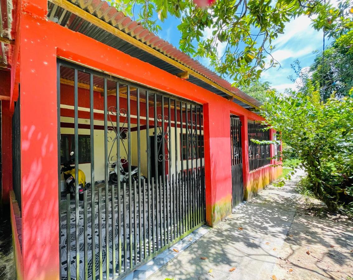 Apartamentos Cerca Al Aeropuerto Летисия Экстерьер фото